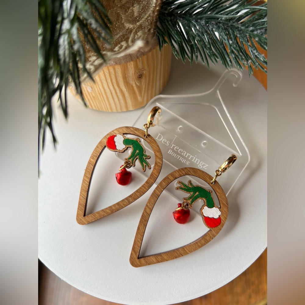 Teardrop Grinch Earrings